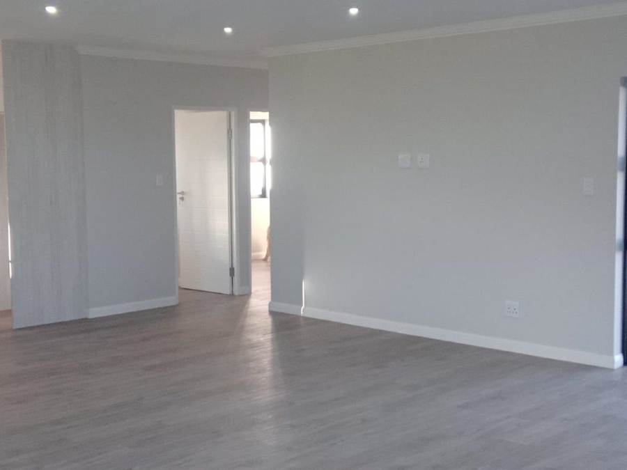 3 Bedroom Property for Sale in Paradise Beach Eastern Cape